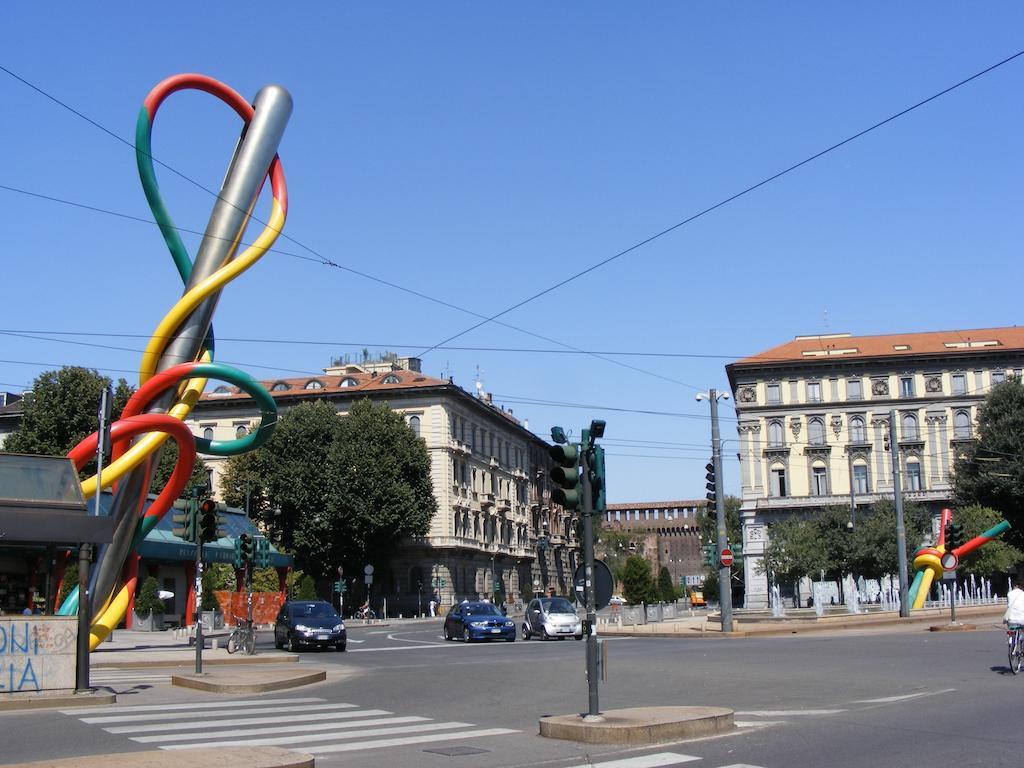 Charming Apartment The Castle Milan Exterior photo