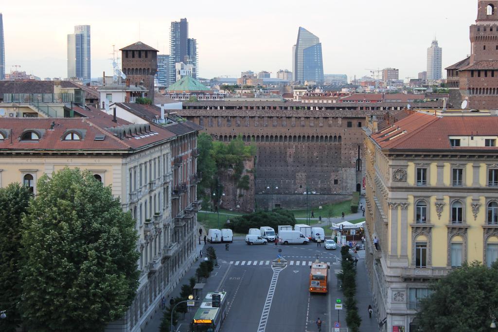 Charming Apartment The Castle Milan Exterior photo